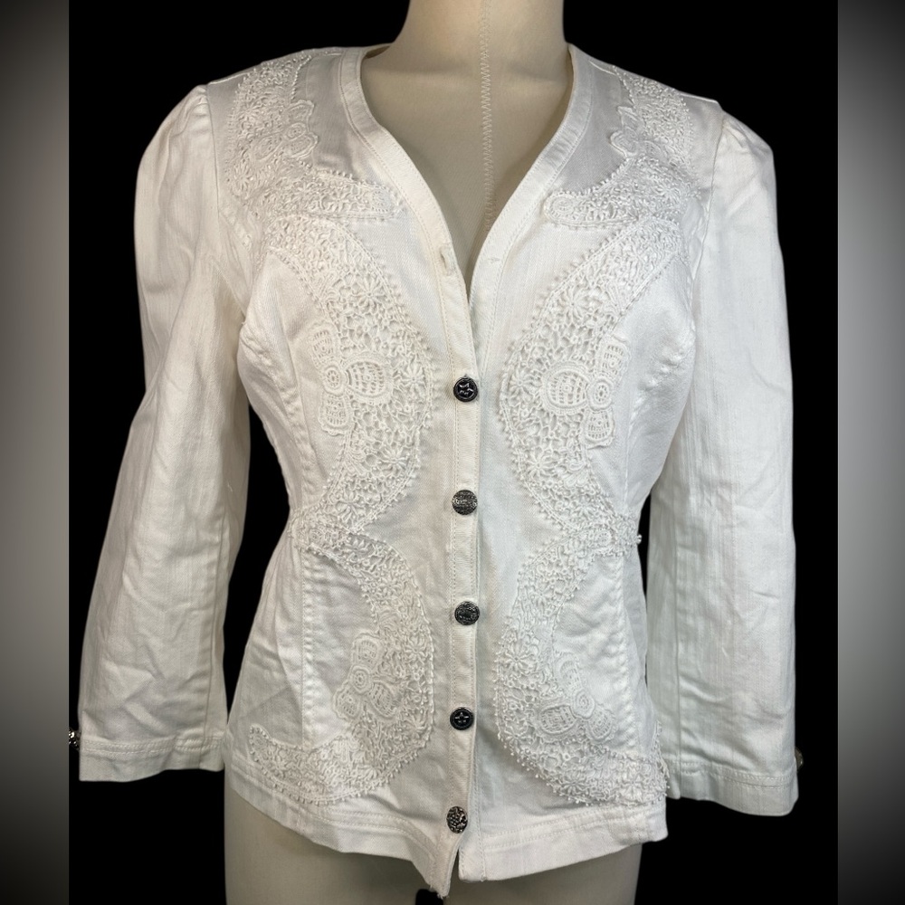 Chaps White Embroidered Long Sleeve Button-Up Jacket Women’s Medium